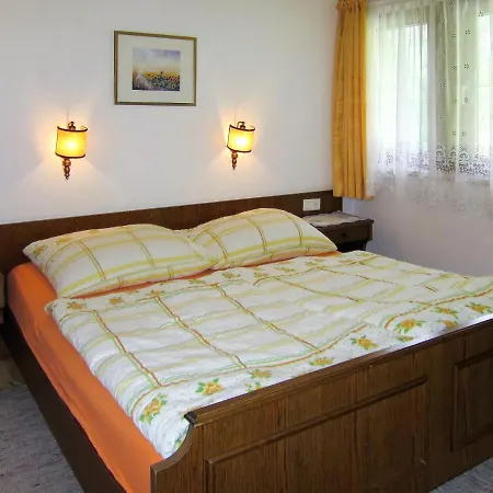 Anemone By Interhome سولدن